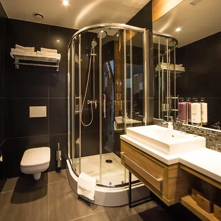 Limanova 3* Limanowa