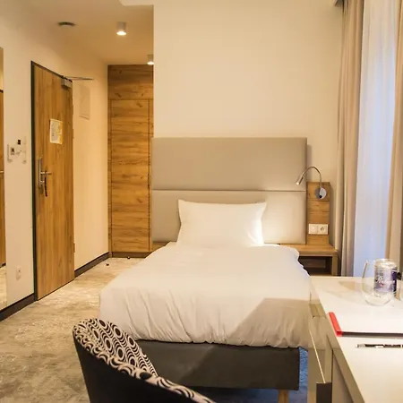 Hotell Limanova