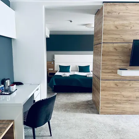 Limanova Hotell 3*