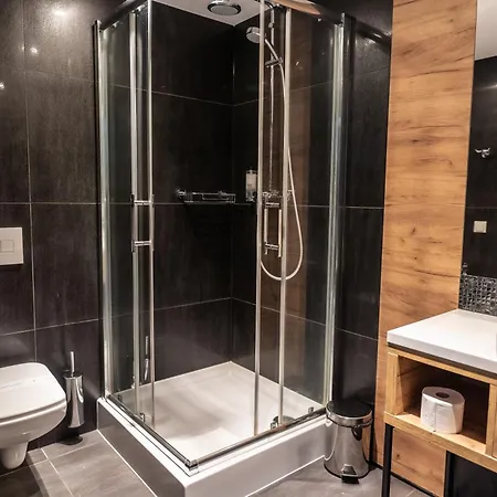 Limanova Hotell 3*