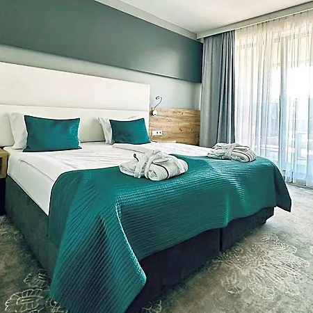 Hotel Limanova 3*