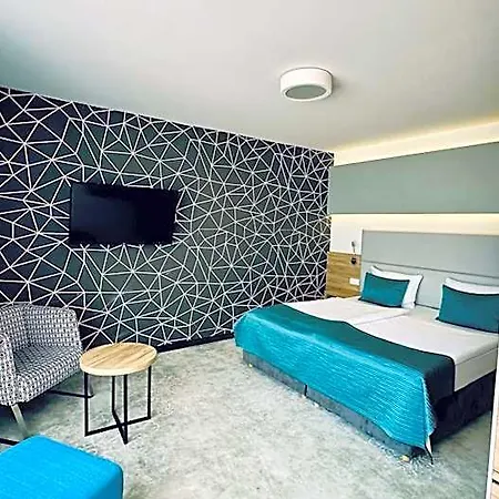Ξενοδοχείο Limanova 3*