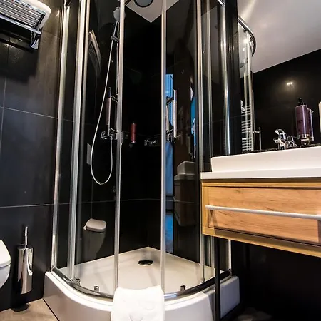 Hotel Limanova 3*