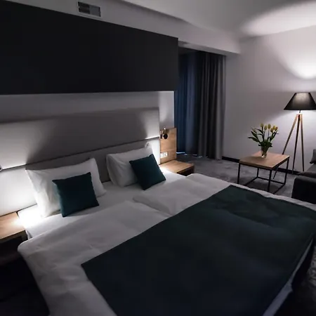 Limanova Hotell 3*