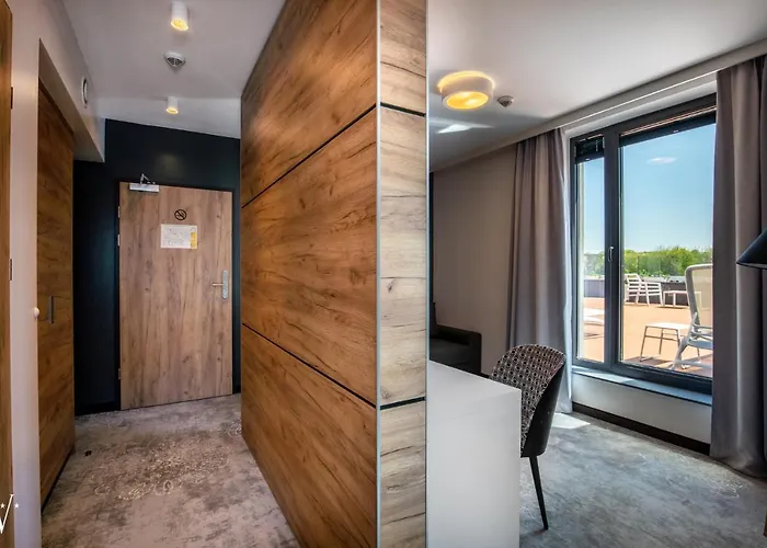 מלון Limanova 3*