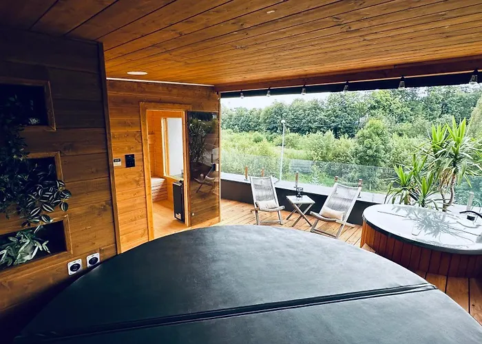 Limanova מלון 3*