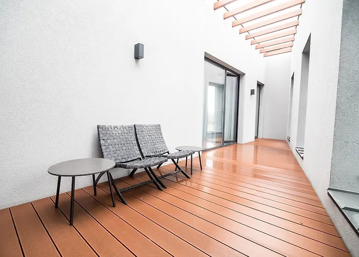 Limanova מלון 3*