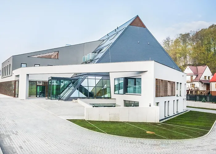 Limanova מלון 3*